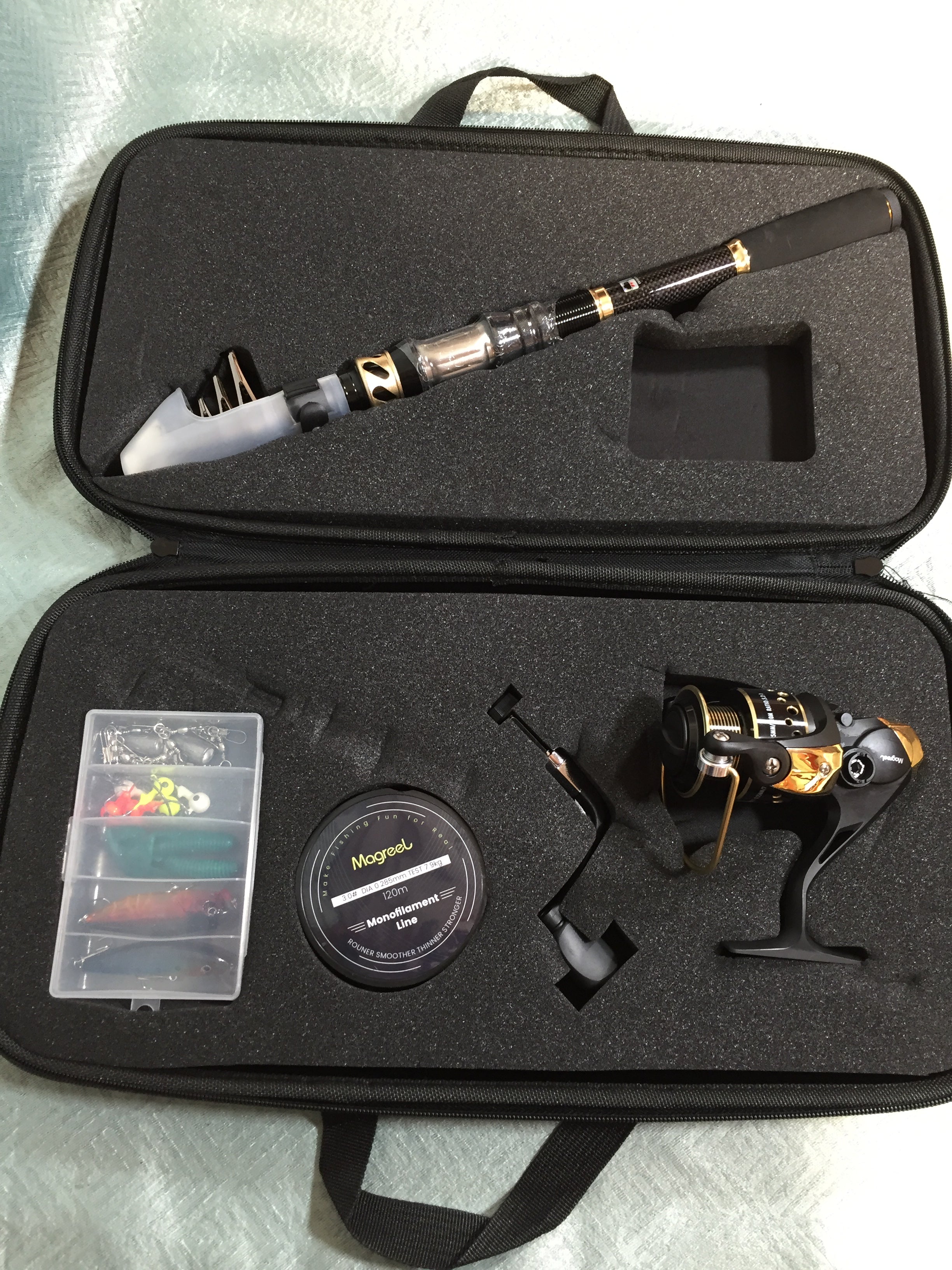 Magreel Telescope Fishing Rod and Reel Combo with Lures & Accessories + Carry Bag (7578134282478)